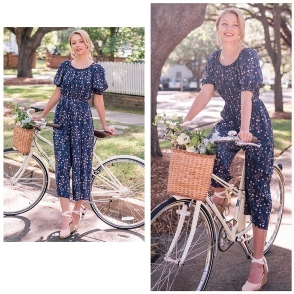 RARE Gal Meets Glam Violet Pink Floral Summer Print Jumpsuit with Pockets NWT